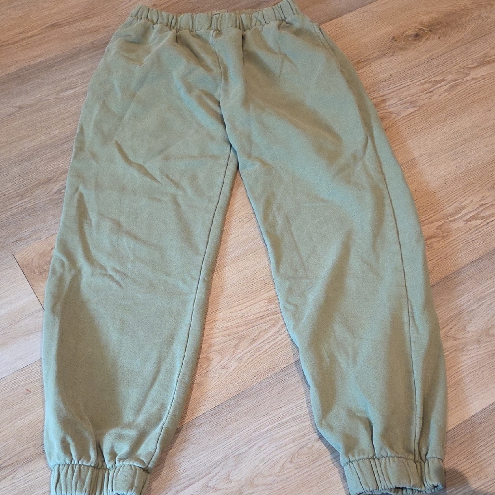 Brandy Melville Sage Green Joggers John GALT